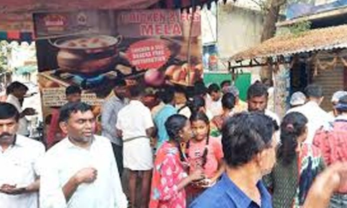 Chicken and eggs given free in Hyderabad