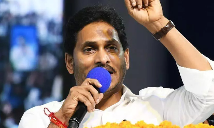 లిక్కర్ కేసుకు మిథున్ రెడ్డికి సంబంధం లేదు : జగన్