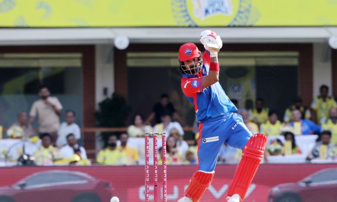 Delhi Gives 184 Runs Target to Chennai